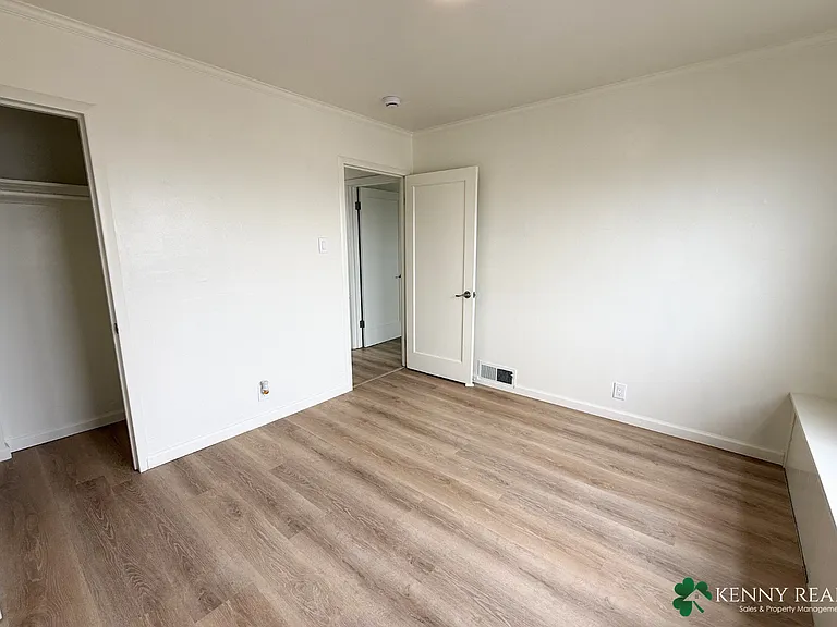 840 Templeton Ave — Photo 9