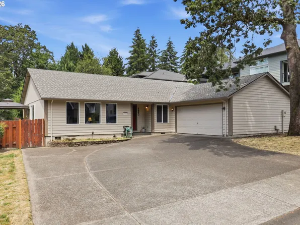 5880 Bird Song Way, Gladstone, OR 97027