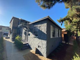4080-4084 Leimert Blvd (On sale)