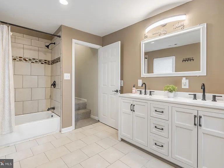 1235 N Bond St — Photo 12