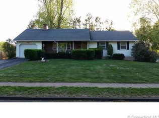 15 Briarwood Ln, East Hartford, CT 06118