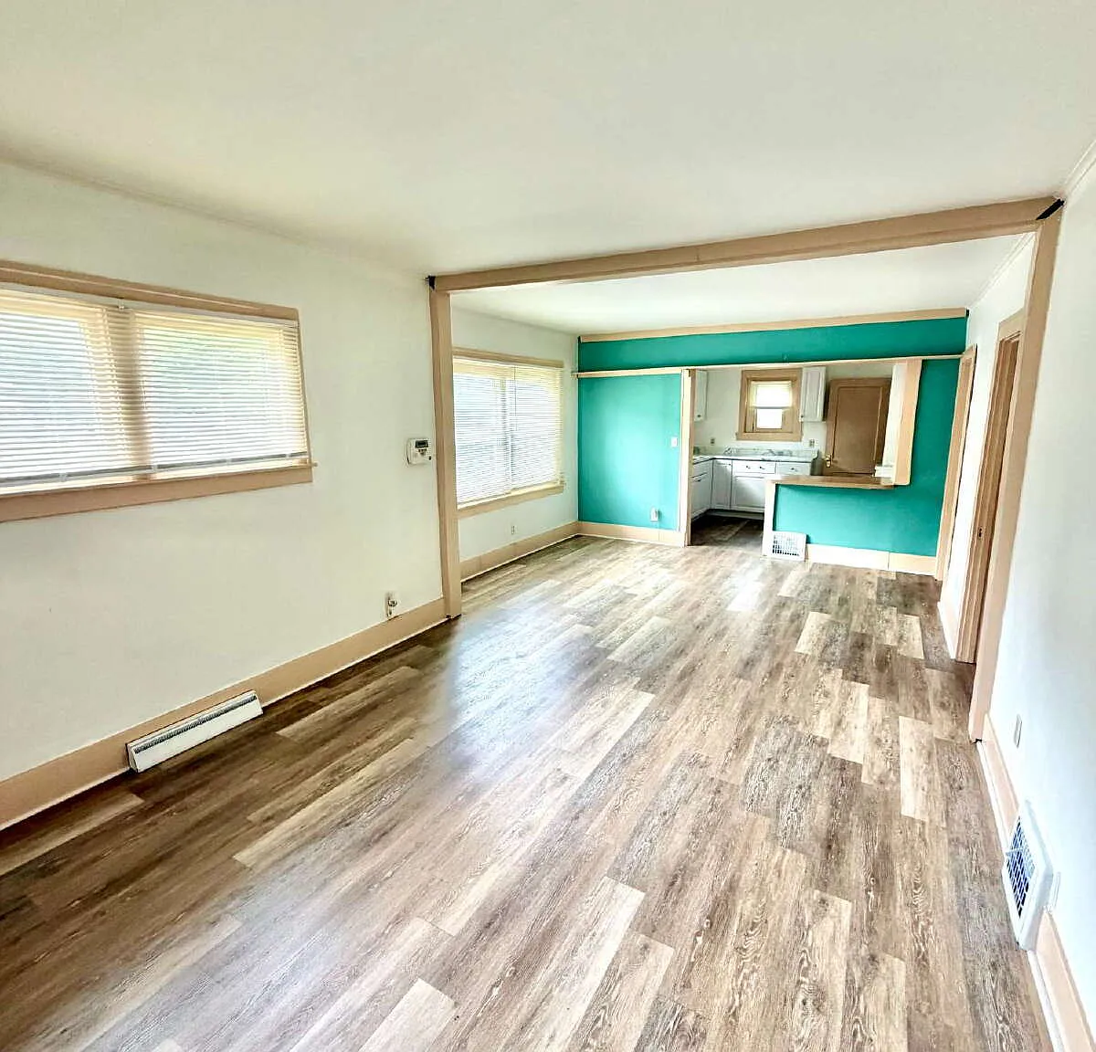2 bed, 1.0 bath, 772 sqft, $1,100 — Photo 4