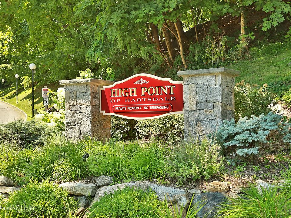 1st image of 100 High Point Dr APT 608