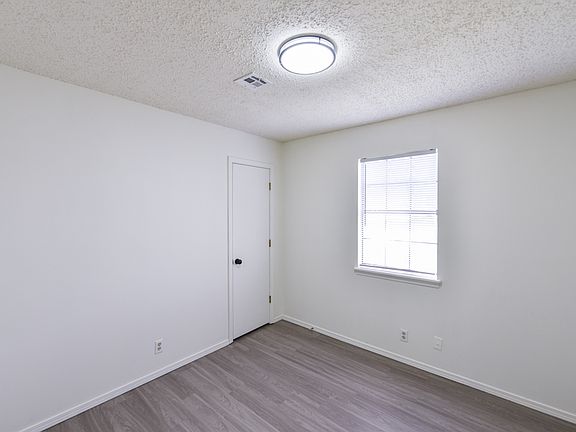 5th image of 512 Carson Rd
