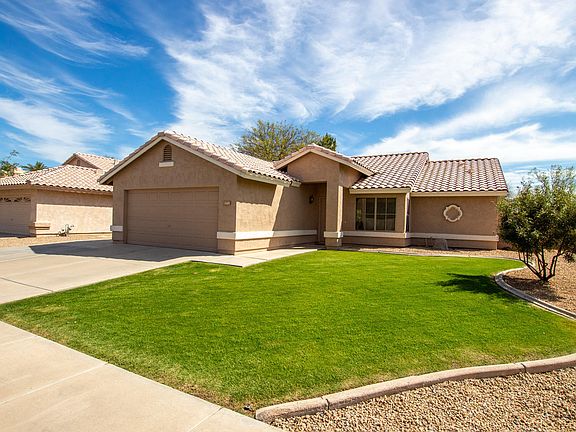 3rd image of 2605 S Karen Dr