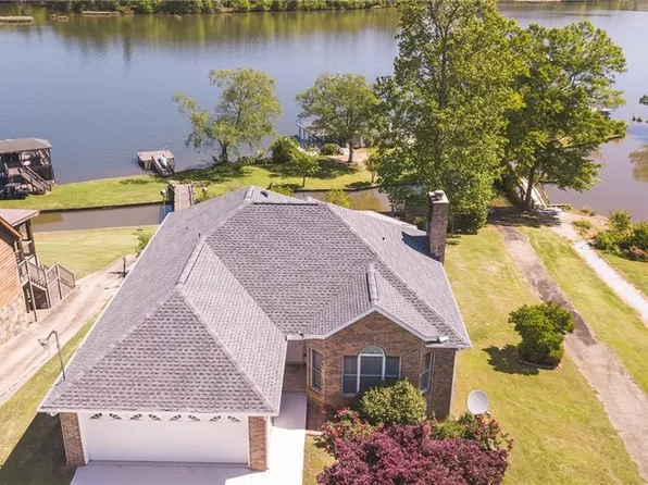 366 Lee Road 965, Valley, AL 36854