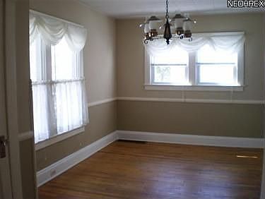 3rd image of 697 Jefferson St