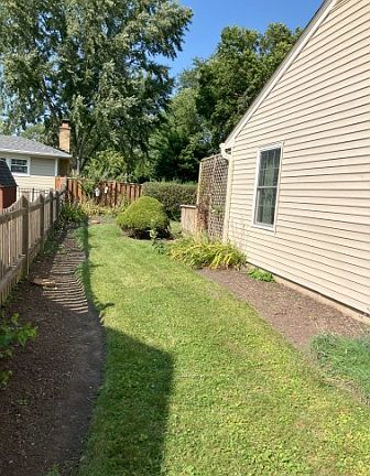 5th image of 910 W Maude Ave