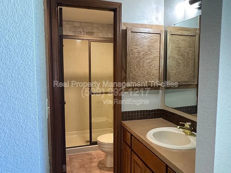 4311 Desert Pl — Photo 15