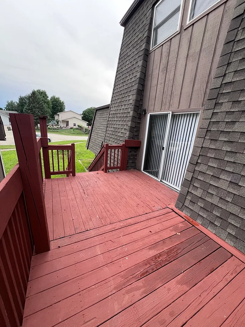 3 bed, 1.5 bath, 1428 sqft, $2,400 — Photo 4