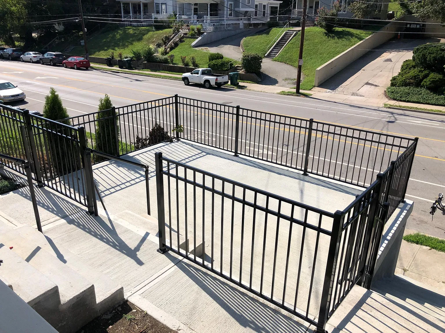 804 Delta Ave — Photo 2