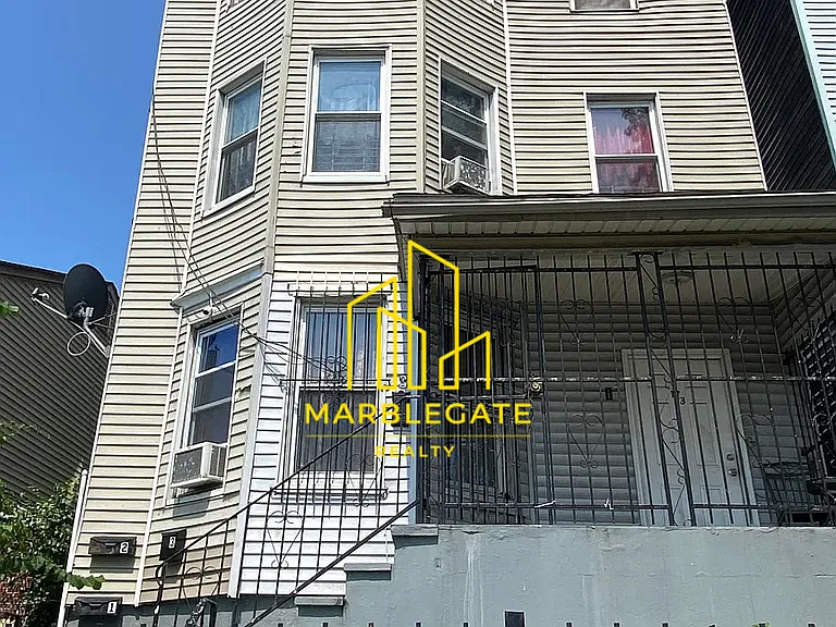 133 Elizabeth Ave #33 — Photo 1