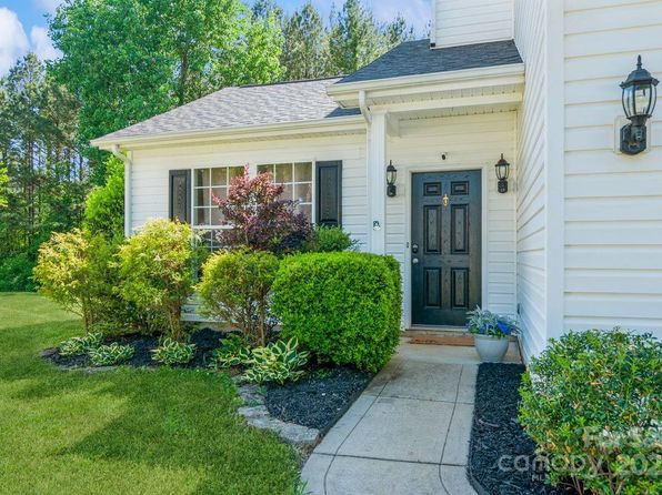 7128 Rock Bass Ct, Concord, NC 28025