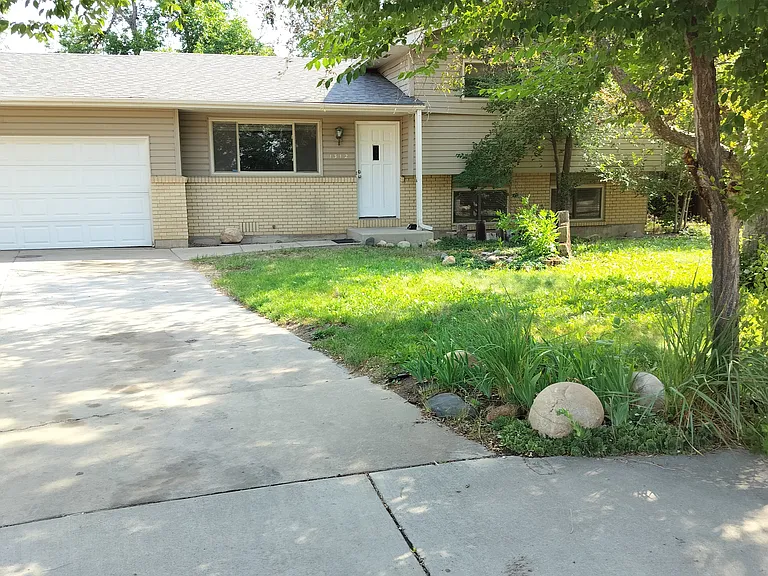 1312 Sitka St — Photo 3