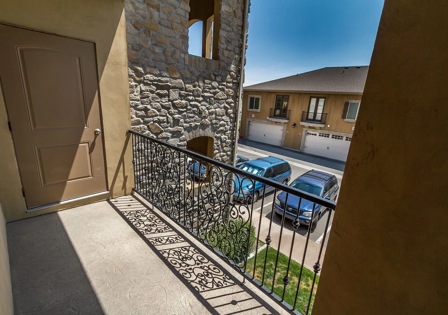 Italian Villages | 3- Bedroom Naples — Photo 1