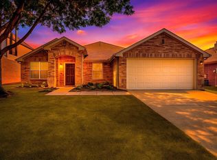 8204 Montecito Dr, Denton, TX 76210