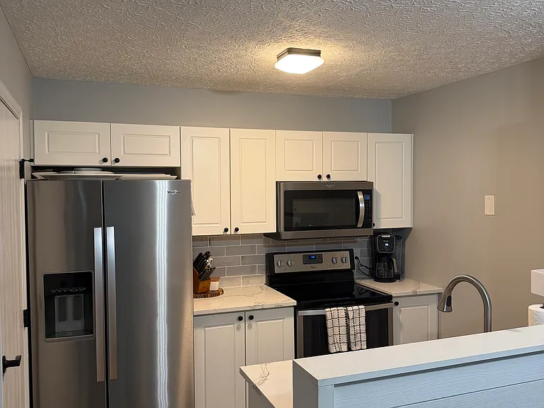 9135 Parkpoint Ln — Photo 7