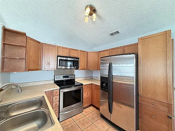3 bed, 1464 sqft, $2,425 — Photo 4