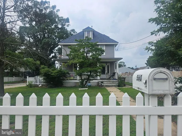 560 S Fairview St, Riverside, NJ 08075