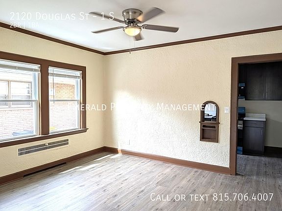 3rd image of 2120 Douglas St #1