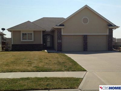 7710 S 94th St, La Vista, NE, 68128