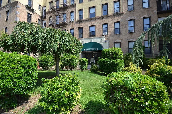 Rented by Silverstein Collection LLC  | media 6