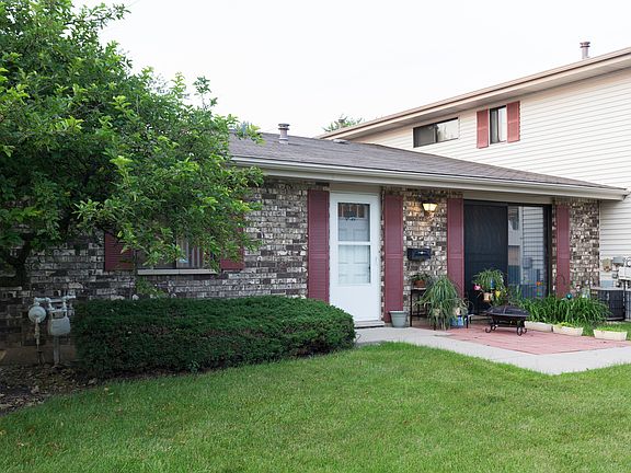 5th image of 306 Covehill Ct #306