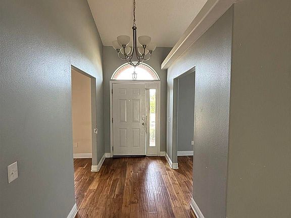 4th image of 5589 Colinas Verde Dr