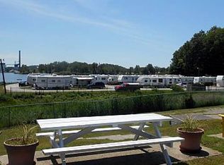 17990 N Shore Rd #17243285, Spring Lake, MI 49456