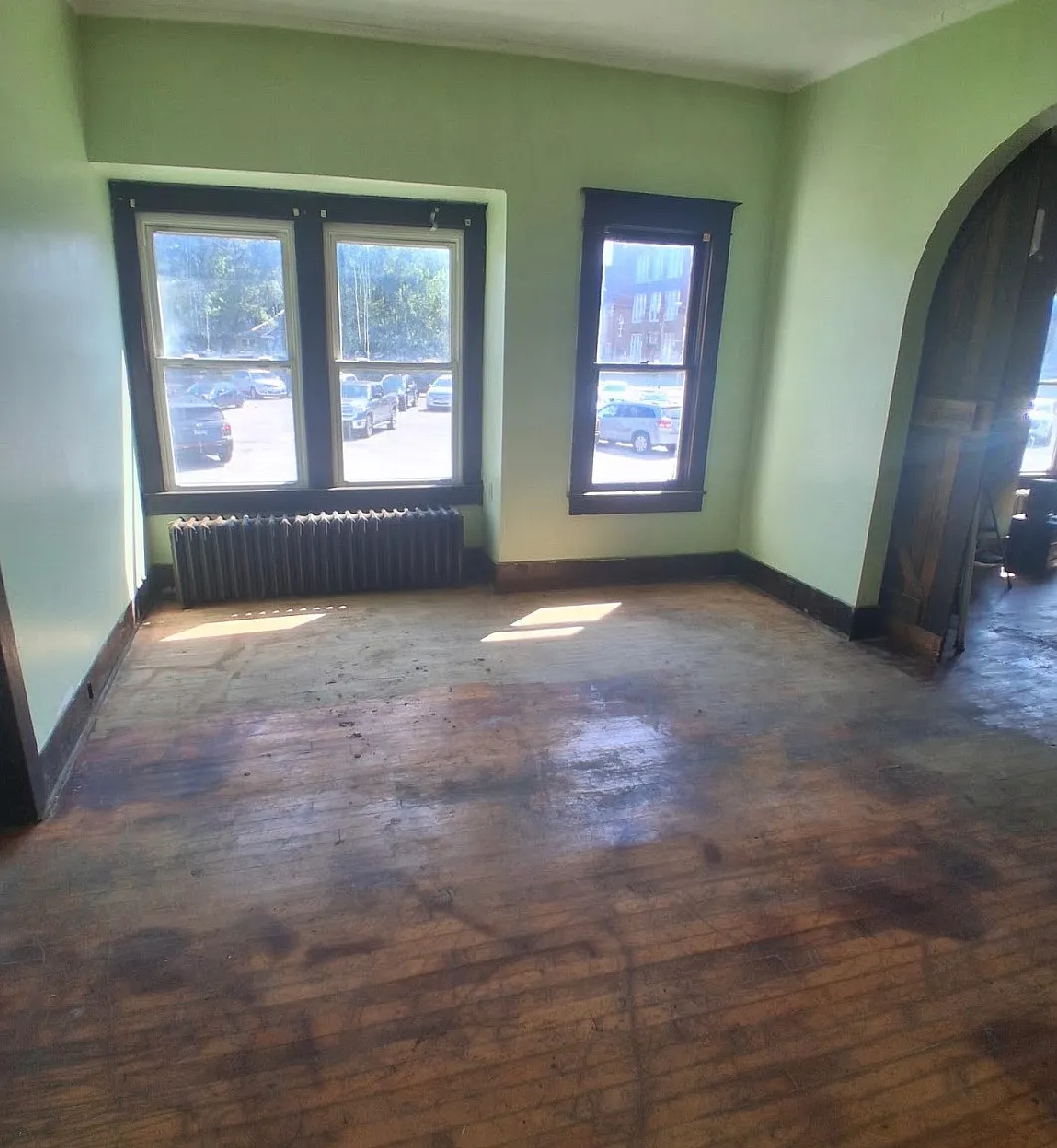 3 bed, 2027 sqft, $1,200 — Photo 4