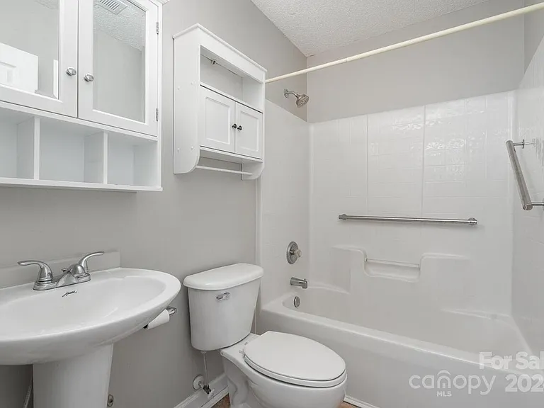 1247 Spring View Ct — Photo 5