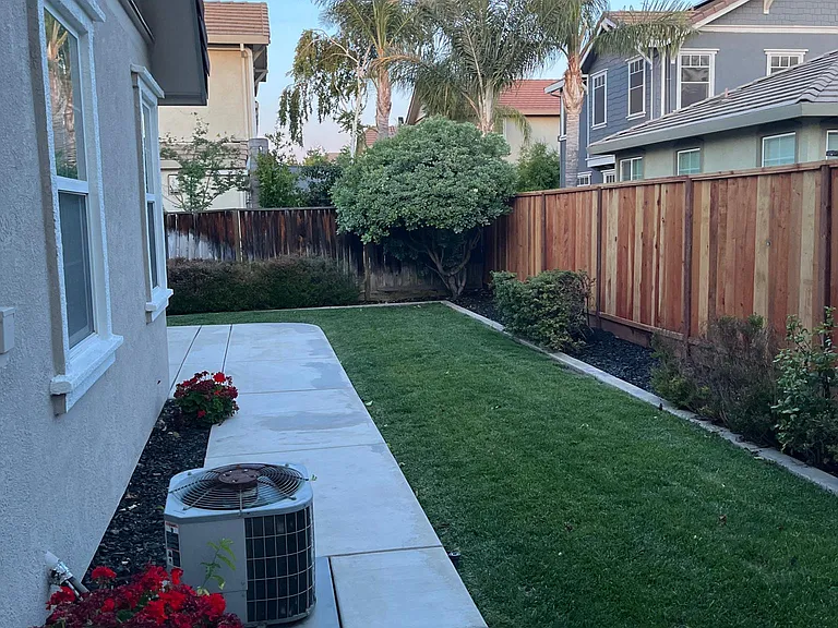 2406 Abbott Ct — Photo 11