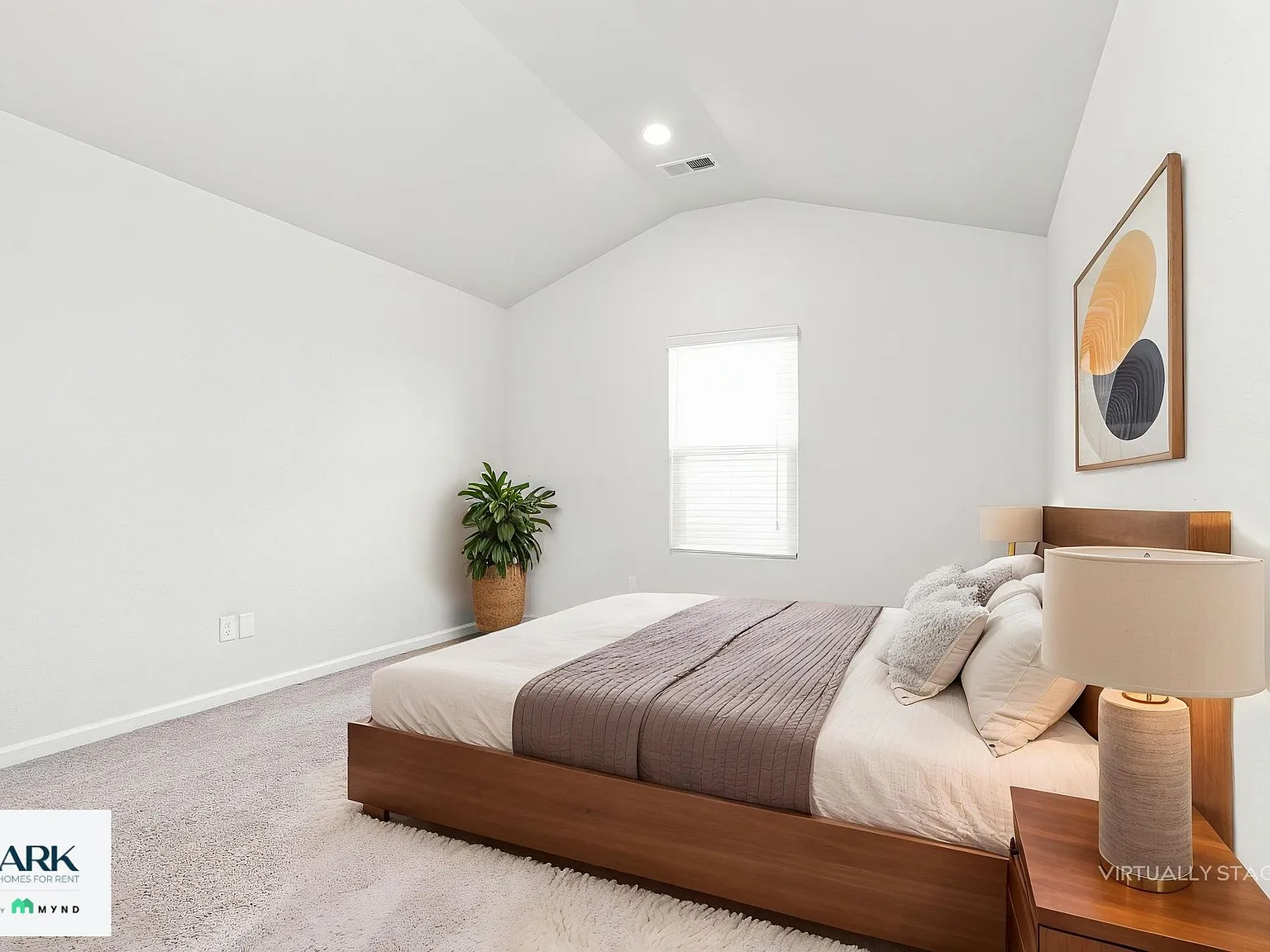3 bed, 2.5 bath, 1434 sqft, $1,715 — Photo 3