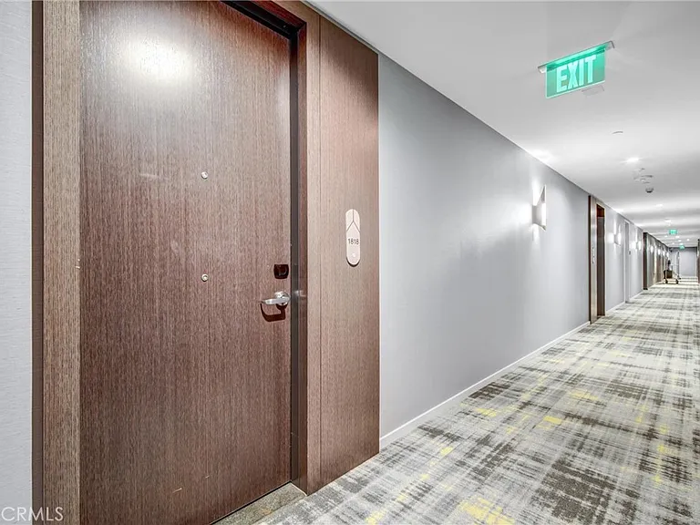 877 Francisco St #1818 — Photo 6