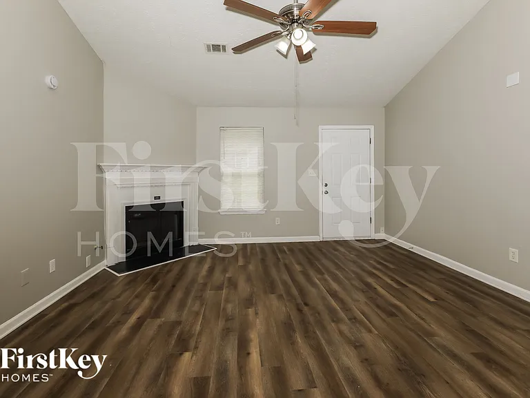 11035 Shannon Cir — Photo 3