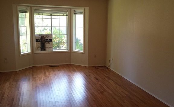 4th image of 3317 45th St NW