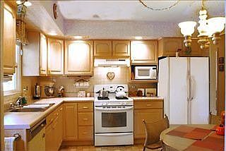 4th image of 1110 Willow Ln
