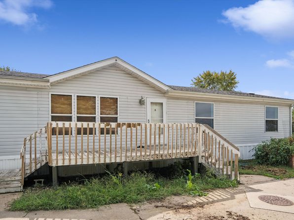 1811 SE Green Park Cir