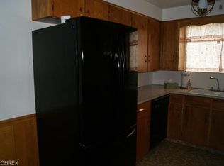 733 E Baird Ave, Barberton, OH 44203