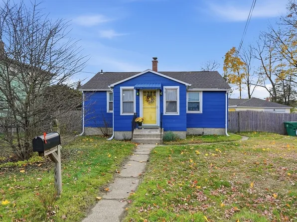 39 State St, Chicopee, MA 01013