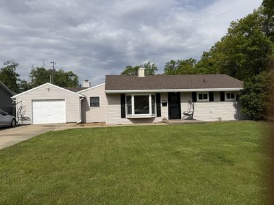 1 Cottonwood St, Bloomington, IL, 61701