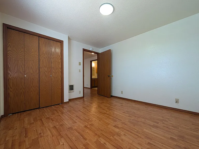 1201 R St #4 — Photo 8