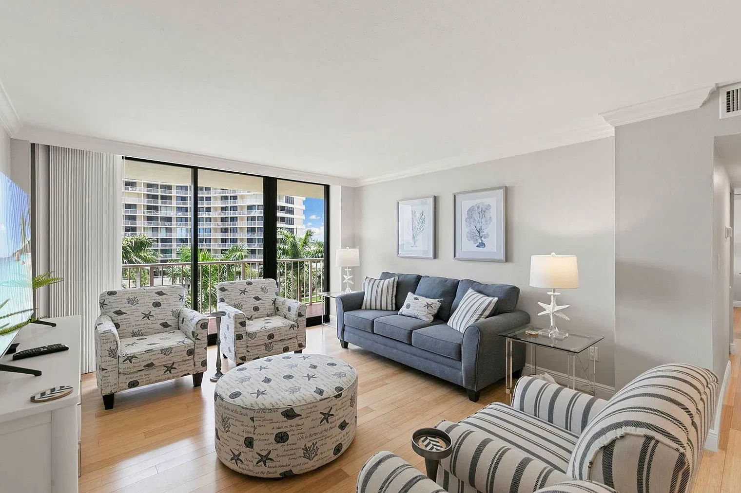 2 bed, 2.0 bath, $5,559 — Photo 1