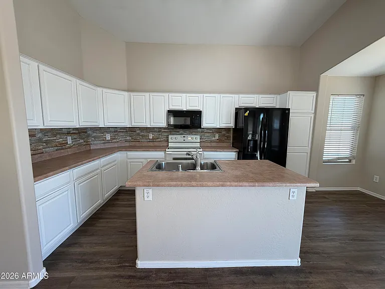17260 W Navajo St — Photo 6