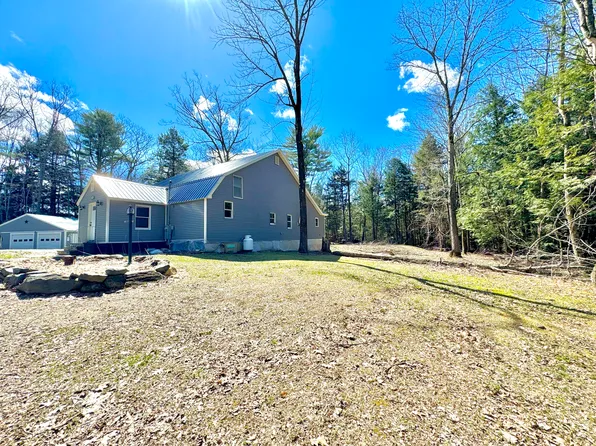 214 Route 135, Monmouth, ME 04259