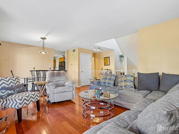 3rd image of 216 Copeley Way