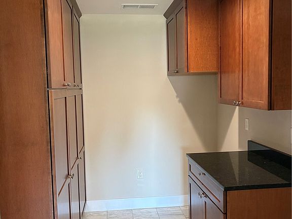 2nd image of 14006 Creston Rd