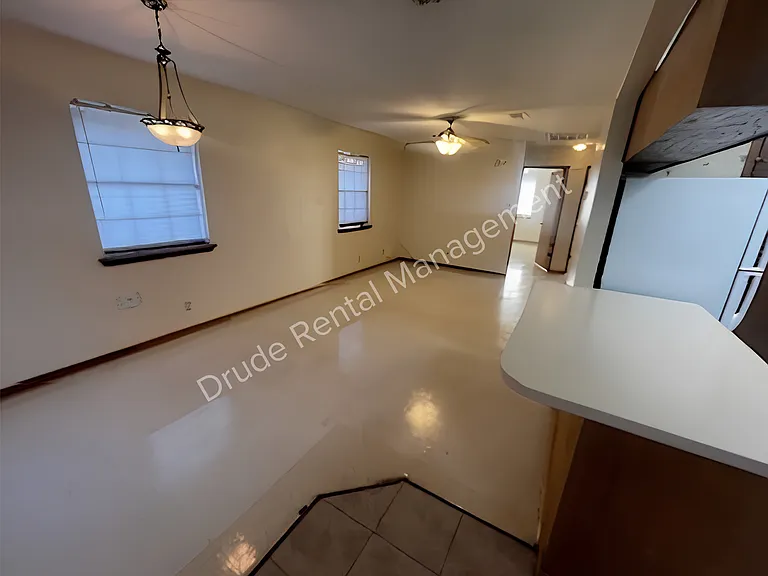 610 Old Covington Hwy — Photo 4