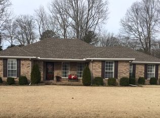 2203 Weston Dr, Corinth, MS 38834