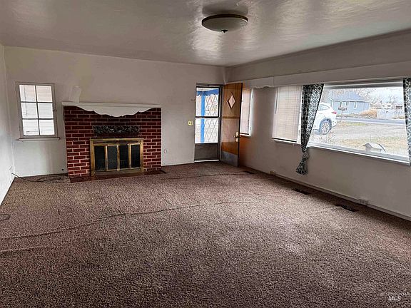 2nd image of 685/699 S Park Ave E